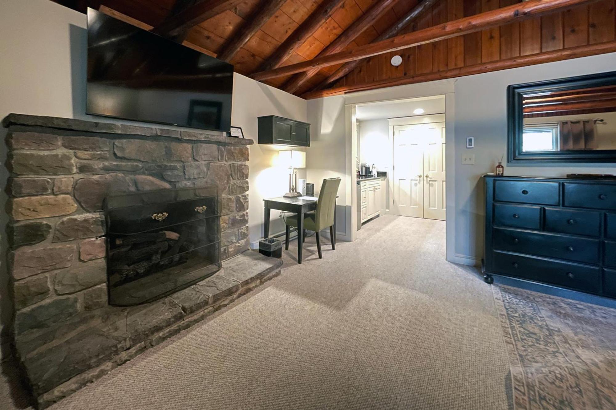 Mountain Springs Lake Resort Stroudsburg Rum bild